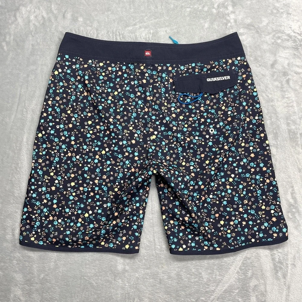 Quiksilver‎ Shorts Mens 34 Navy Floral Swim Board Surfing Water Polo Drawstring